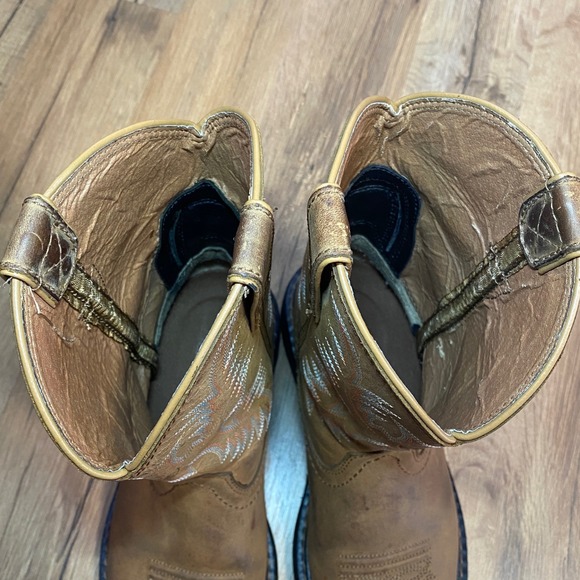 Ariat Western Cowboy Boots Tan Leather Embroidered Pull On Womens Size 7.5 - Picture 5 of 8